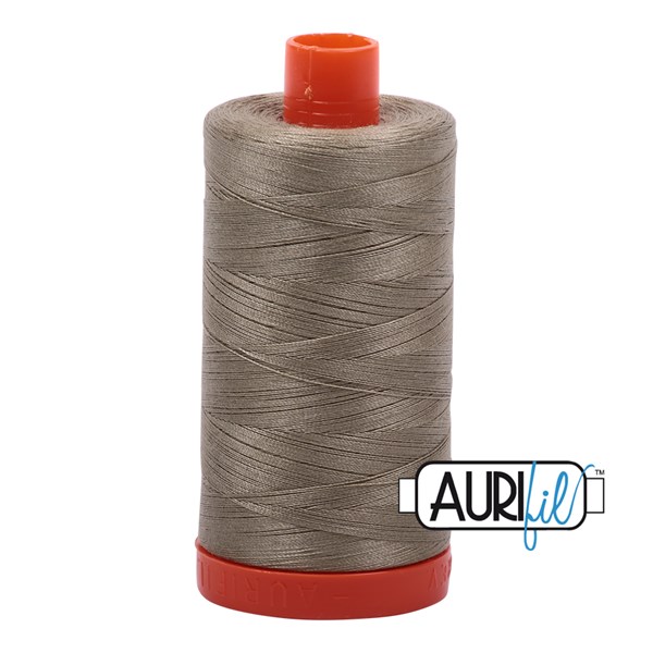 Aurifil 50wt Thread | 1422 Yards - Lt Khaki Green 2900