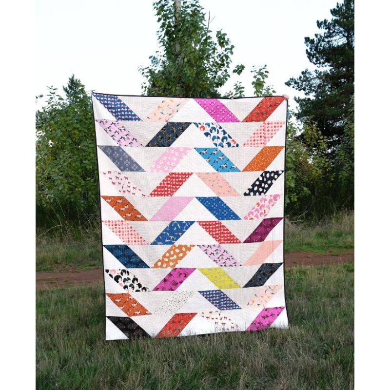 The Beatrice Quilt Pattern | Kitchen Table Quilting