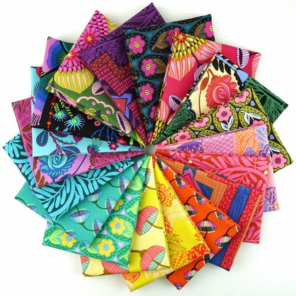 Anna Maria Fabric Bundles