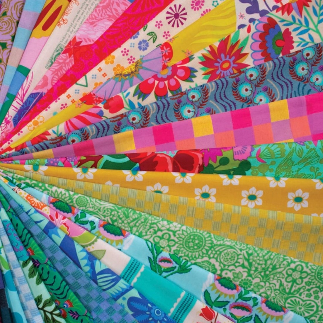 Colorway 3 Fat Quarter Bundle | Anna Maria Textiles | 25 SKUs - Cheery