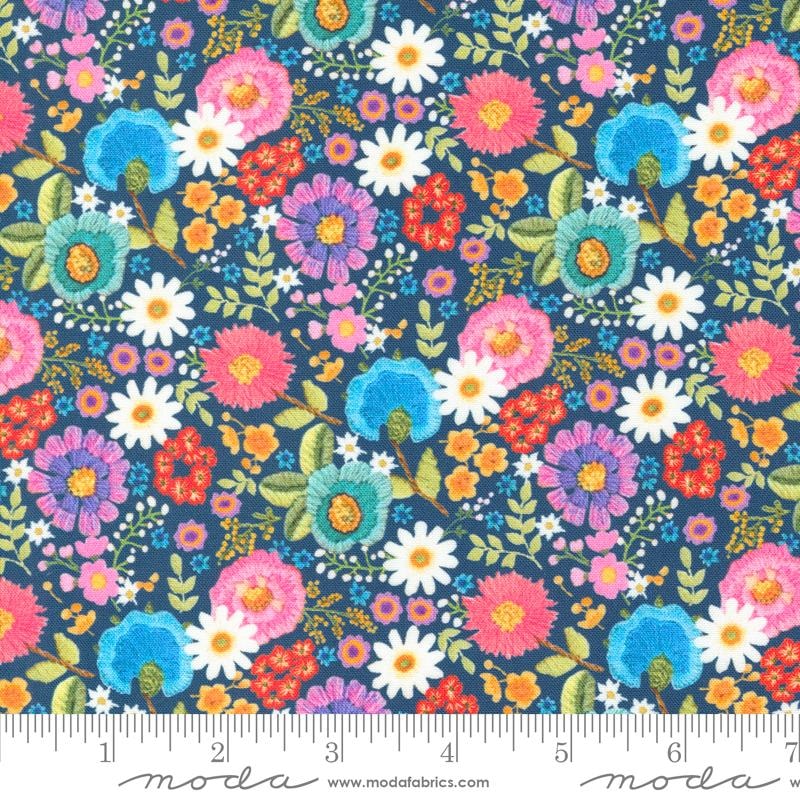 Ditsy Floral Crewel