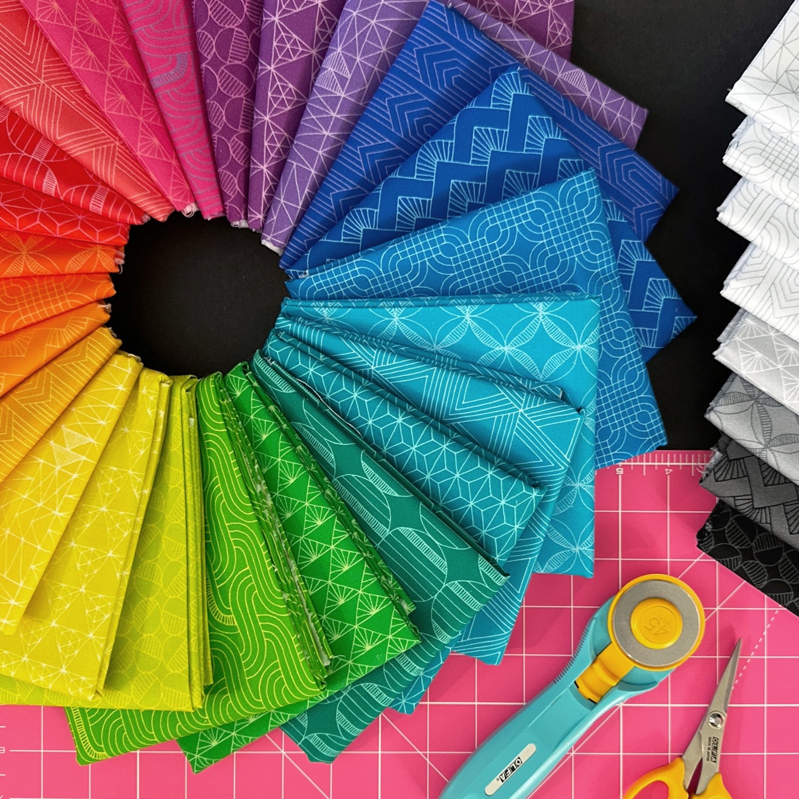 Foundation 2 Fat Quarter Bundle | Shayla Wolf | 32 FQs