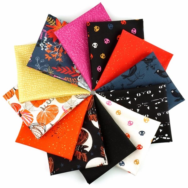 Full Moon Fat Quarter Bundle | Helen Black | 12 FQs