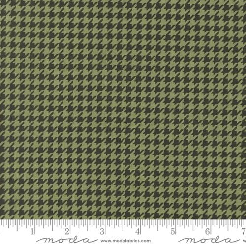 Haunting Houndstooth - Moss