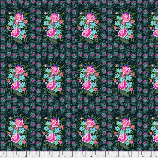 Hindsight Stitched Bouquet - Dim