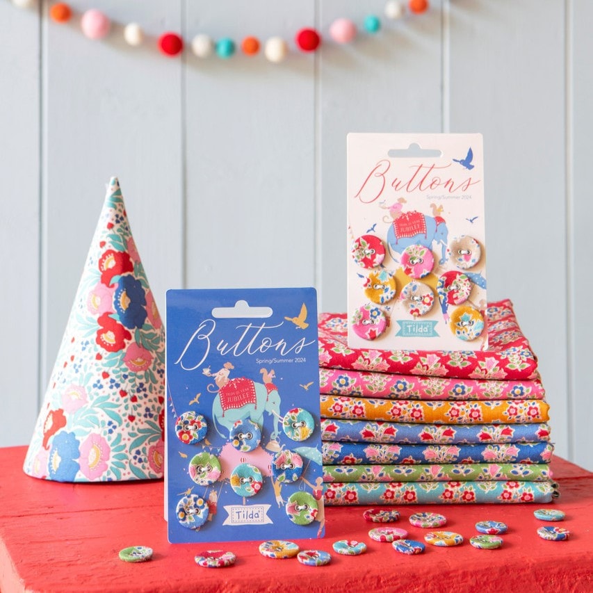 Jubilee Farm Flowers Buttons | Tilda Fabrics