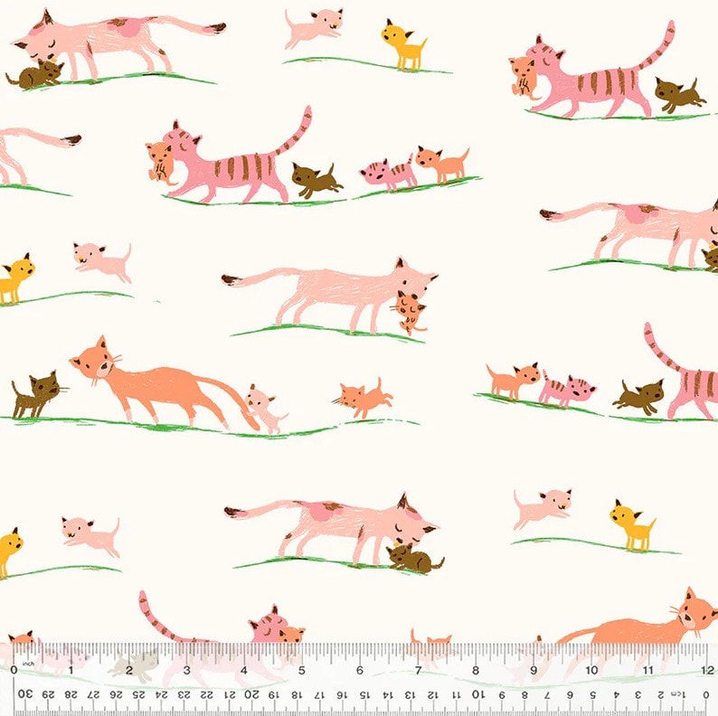 Marching Kittens MINKY - Cream