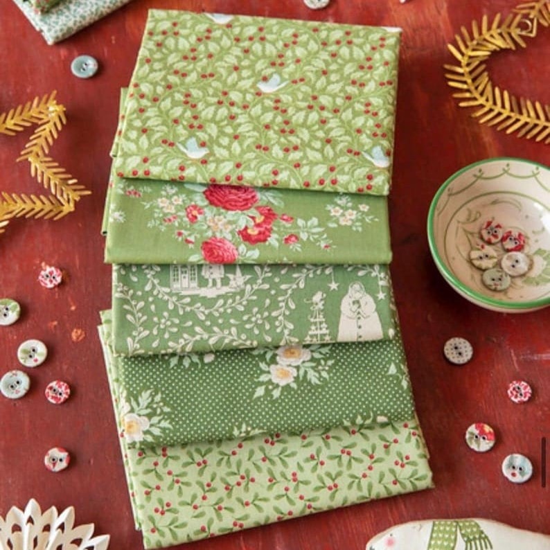 Merry Little Christmas Fat Quarter Bundle | Tilda Fabrics