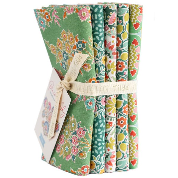 Pie in the Sky Fat Quarter Bundle | Tilda Fabrics