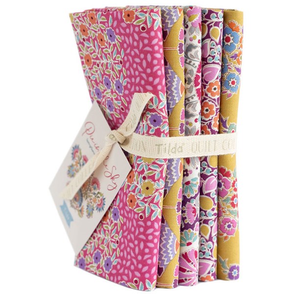 Pie in the Sky Fat Quarter Bundle | Tilda Fabrics - Cerise Colorstory 5FQs
