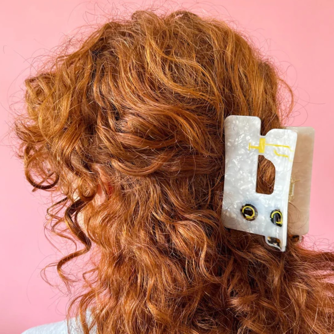 Sarah Hearts Claw Hair Clip | Sarah Hearts - Sewing Machine