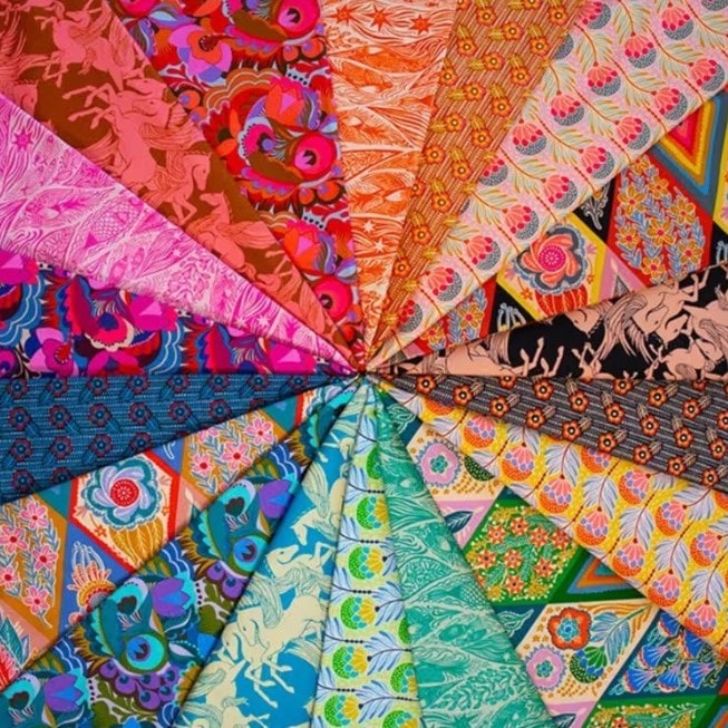 Shooting Star Fat Quarter Bundle | Anna Maria Horner | 18 FQs