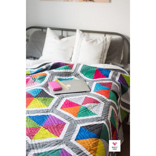 Triangle Hexies Pattern | Quilty Love