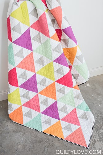 Triangle Peaks Pattern by Quilty Love